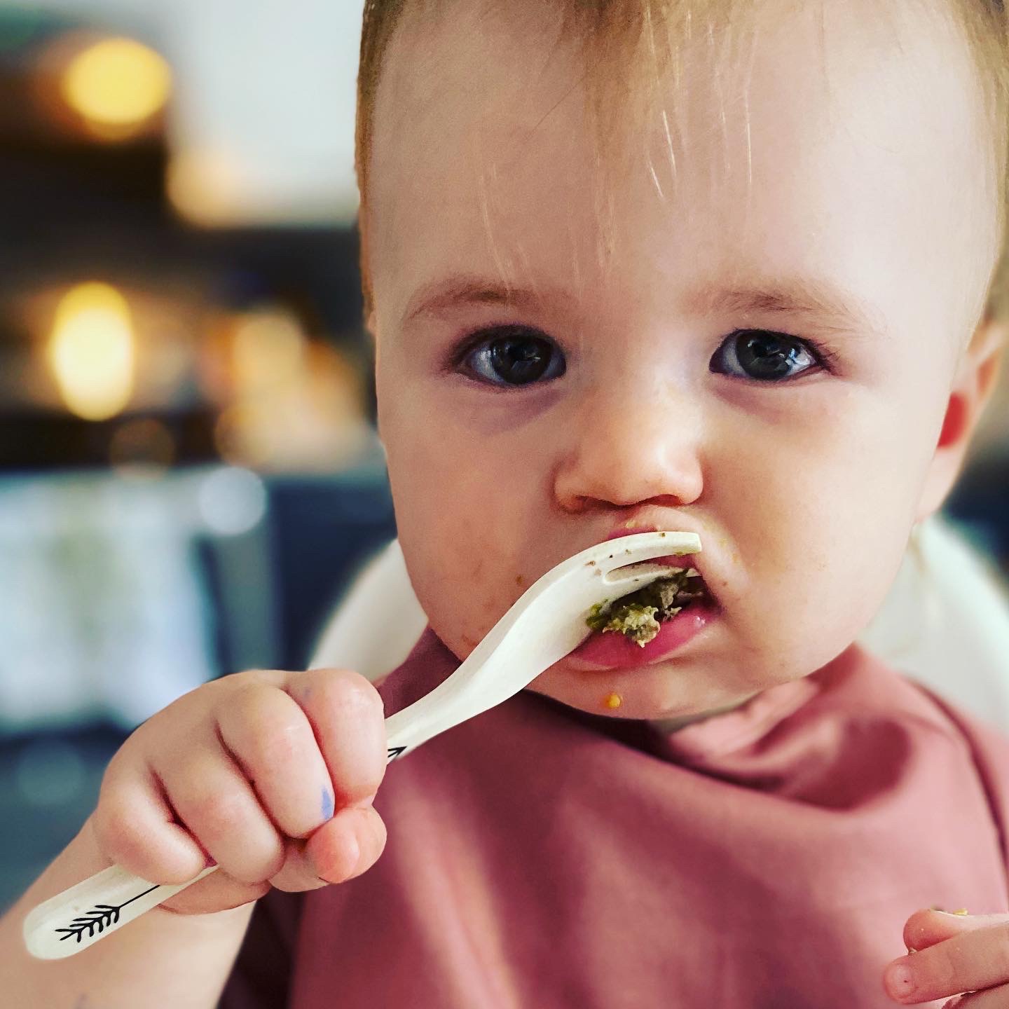 fourchette – Bébé mange seul